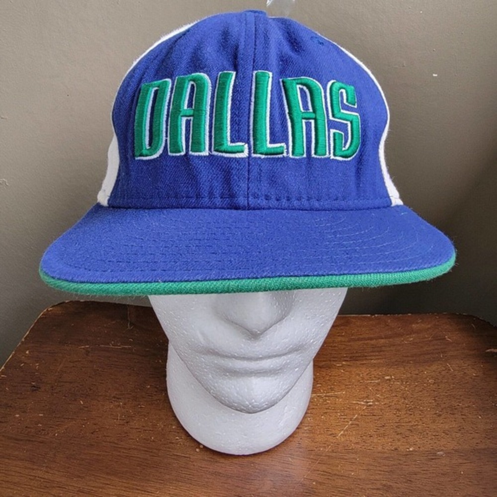 Dallas Mavericks New Era 59FIFTY Fitted Hat Green Blue White 7½ NBA
